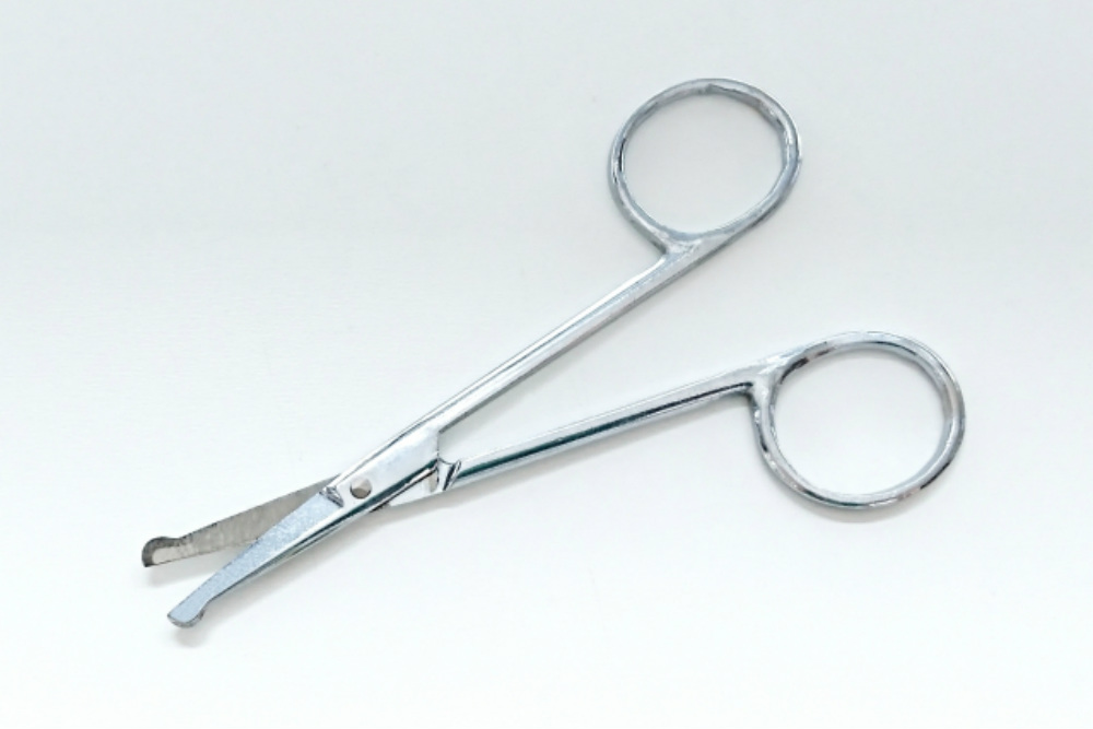 とあるで万発出した後に使った鼻毛切りハサミ とあるで万発出した後に使った鼻毛切りハサミ